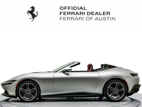 Used 2025 Ferrari Roma Spider RWD image 5