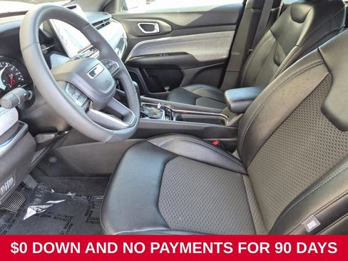 Used 2025 Jeep Compass Latitude AWD/4WD image 22
