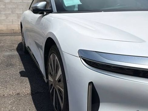 Used 2023 Lucid Air Grand Touring AWD/4WD image 3