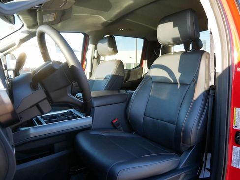 Used 2025 Ford F450 Lariat w/ FX4 Off-Road Package image 9