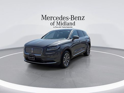 Used 2022 Lincoln Nautilus Reserve FWD image 4