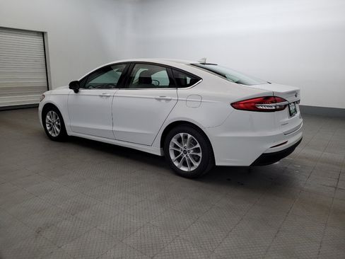 Used 2020 Ford Fusion SE FWD image 3
