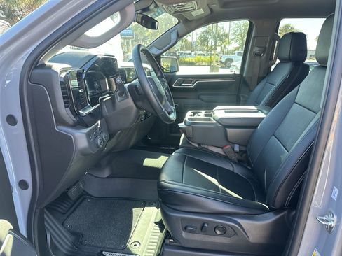 Certified 2025 Chevrolet Silverado 1500 RST w/ Z71 Off-Road Package image 16