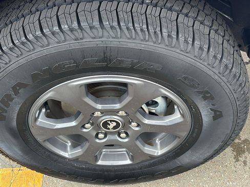 Used 2024 Ford Bronco Big Bend image 12