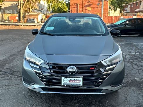 New 2025 Nissan Versa SR w/ Trunk Package image 2