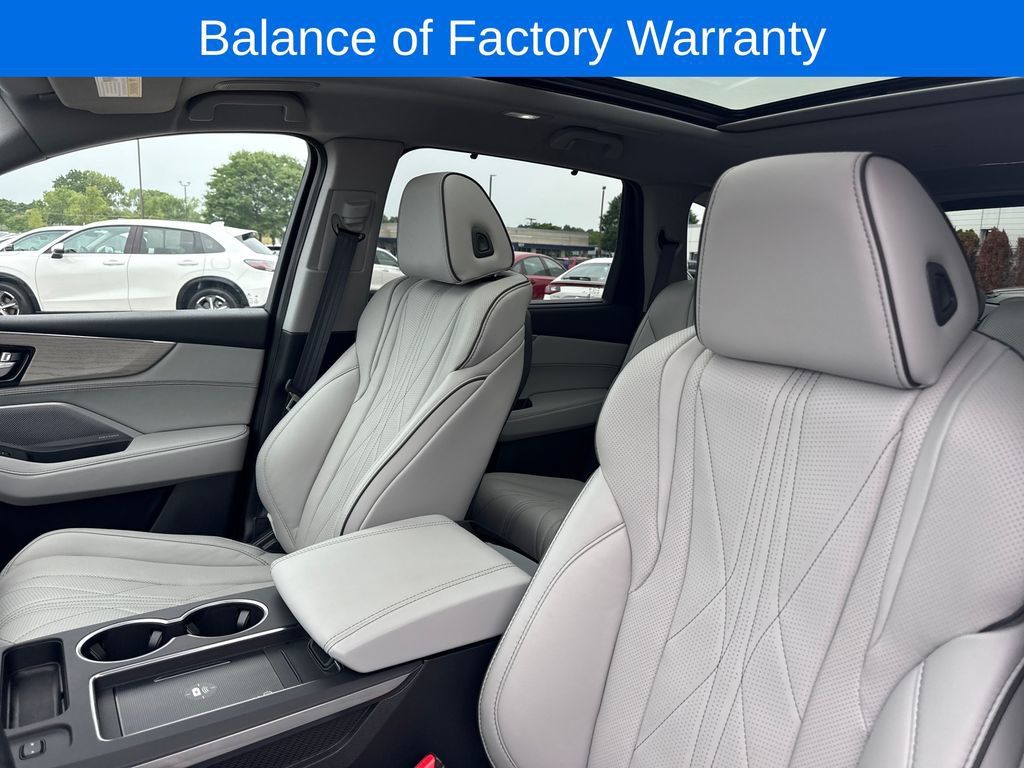 Used 2025 Acura MDX w/ Advance Package AWD/4WD image 22