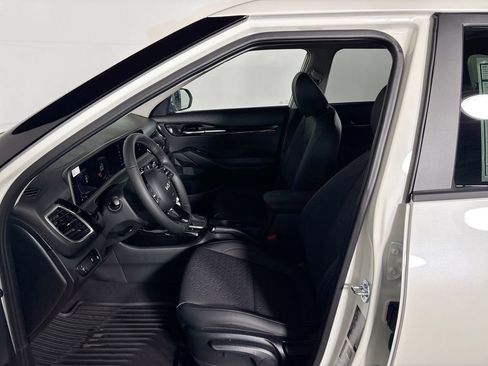 New 2026 Kia Seltos S image 11