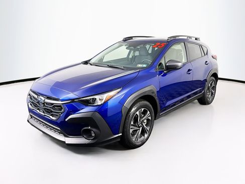 Used 2025 Subaru Crosstrek 2.0i Premium image 4