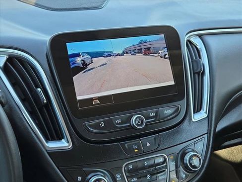 Used 2024 Chevrolet Malibu LT image 10