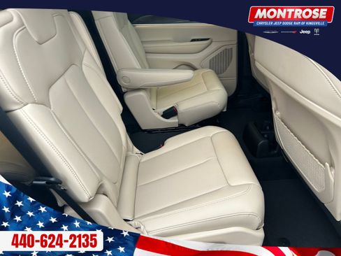 New 2025 Jeep Grand Cherokee L Limited w/ Luxury Tech Group II AWD/4WD image 29