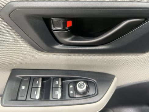 Certified 2025 Subaru Forester Premium AWD/4WD image 13