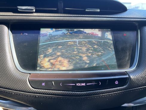 Used 2018 Cadillac XT5 FWD image 31