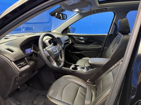 Used 2023 GMC Terrain AT4 image 13