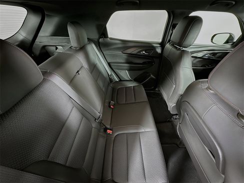 Used 2022 Chevrolet TrailBlazer RS image 25