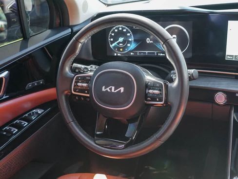 Used 2024 Kia Carnival SX FWD image 14