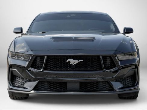 Used 2025 Ford Mustang GT Premium RWD image 3