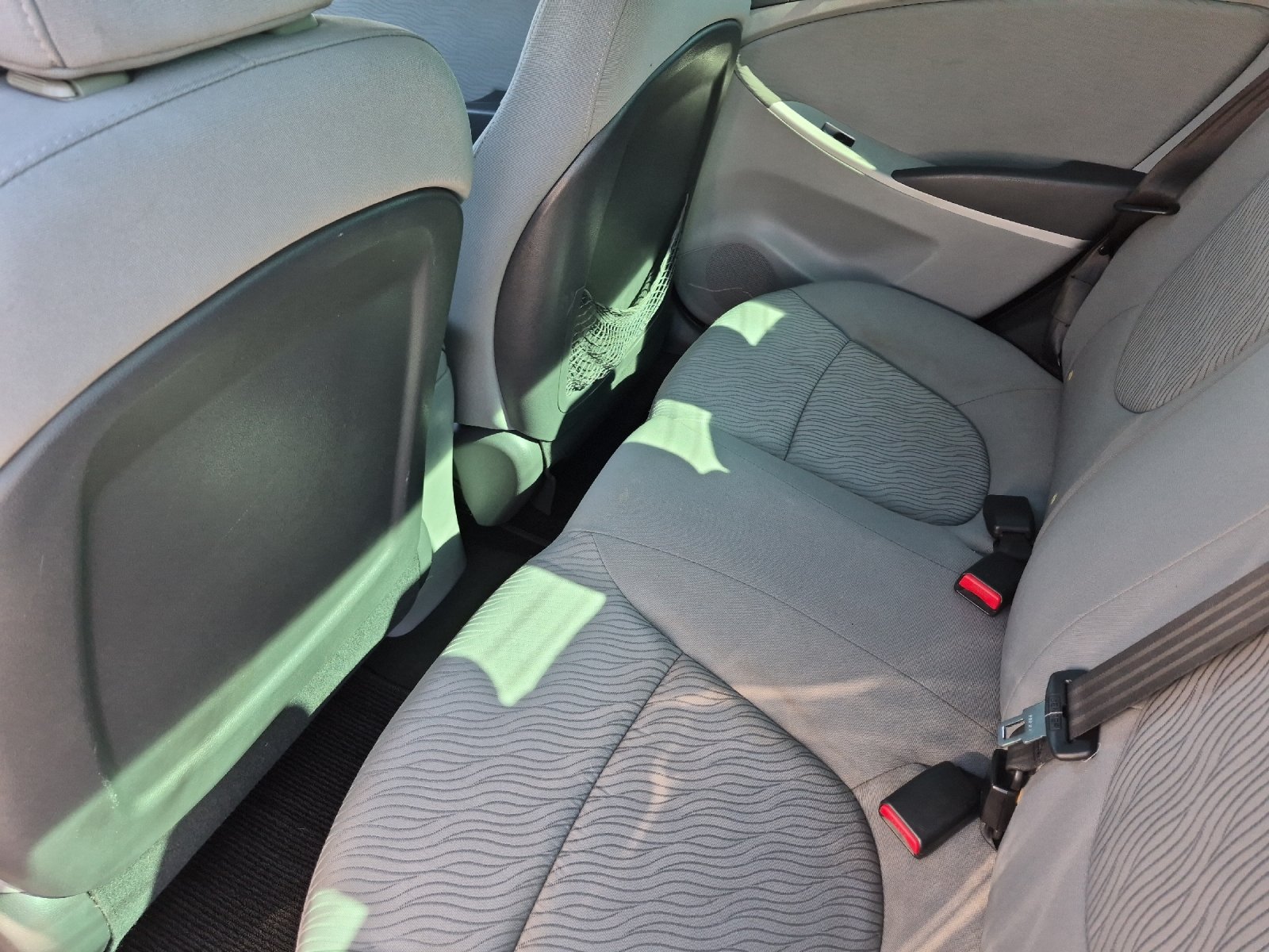 Used 2012 Hyundai Accent GLS FWD image 14