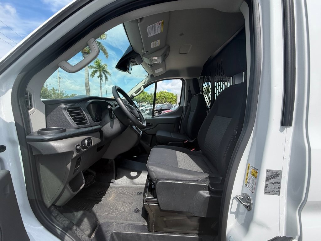 Used 2025 Ford Transit 250 Low Roof w/ Exterior Upgrade Package RWD image 9