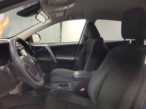 Used 2017 Toyota RAV4 LE image 12