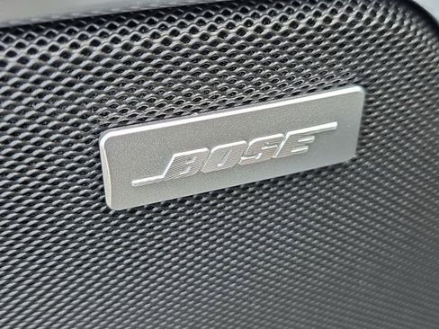 New 2025 GMC Sierra 1500 SLT w/ SLT Convenience Package image 24