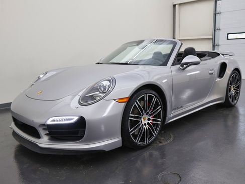 Used 2016 Porsche 911 Turbo image 8