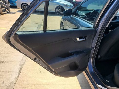 Used 2019 Kia Rio S FWD image 13