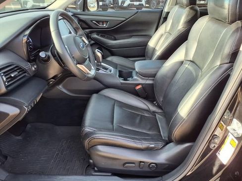 Used 2022 Subaru Outback Premium image 6