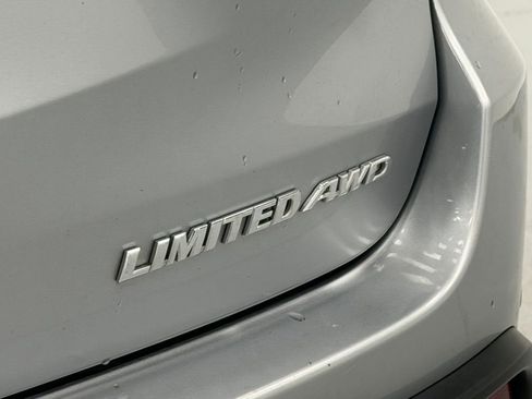 Used 2016 Toyota Highlander Limited image 8