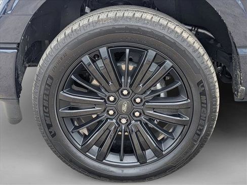 Used 2025 Ford F150 Platinum w/ Equipment Group 702A High image 22