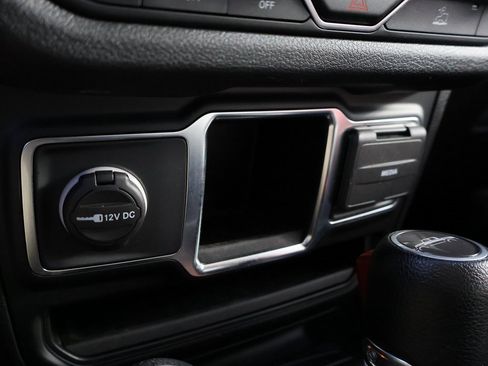 Used 2024 Jeep Gladiator Sport image 36