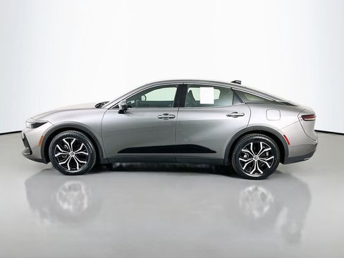 Used 2025 Toyota Crown AWD/4WD image 5