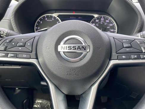 Used 2023 Nissan Sentra SV FWD image 15