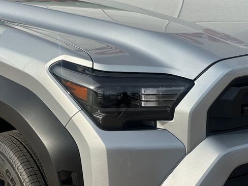 New 2026 Toyota 4Runner SR5 image 32