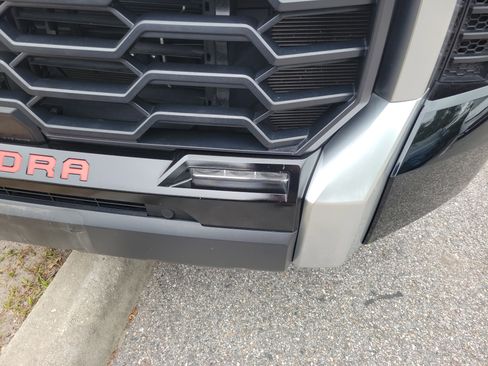 Used 2023 Toyota Tundra Limited w/ TRD Off-Road Package AWD/4WD image 4