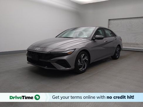 Used 2025 Hyundai Elantra Sport image 1