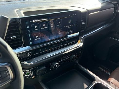 Used 2024 Chevrolet Silverado 3500 High Country w/ Technology Package image 38