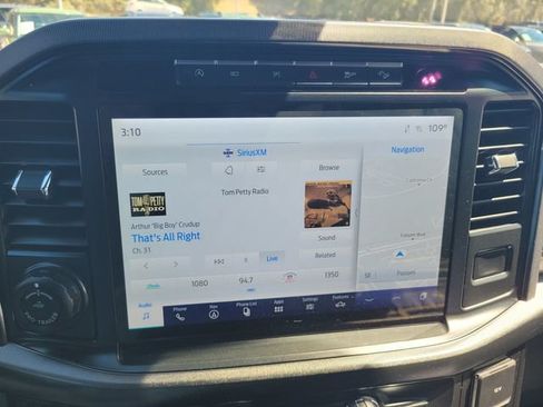 Certified 2021 Ford F150 Platinum w/ Equipment Group 701A High AWD/4WD image 23