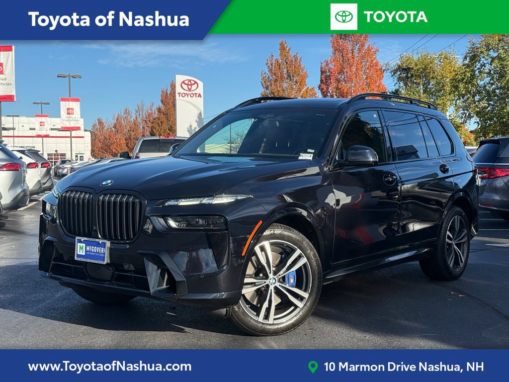 Used 2024 BMW X7 xDrive40i w/ M Sport Package AWD/4WD image 1