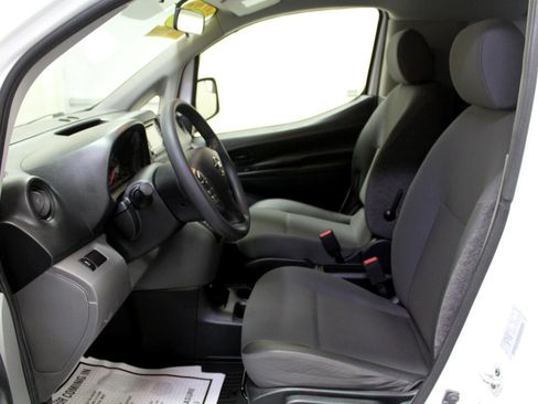 Used 2019 Nissan NV200 S w/ Back Door Glass Package image 15