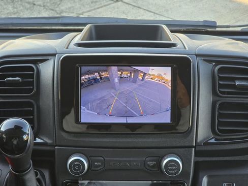 Used 2025 RAM ProMaster 3500 w/ Convenience Group image 29