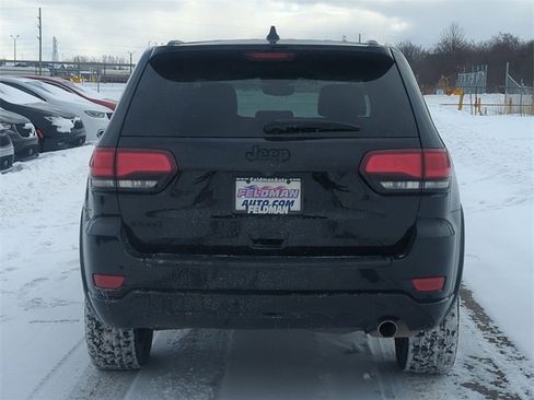 Used 2020 Jeep Grand Cherokee Altitude image 4