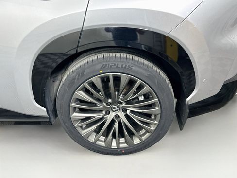 Used 2023 Lexus RZ 450e Premium w/ Accessory Package (2T) AWD/4WD image 11