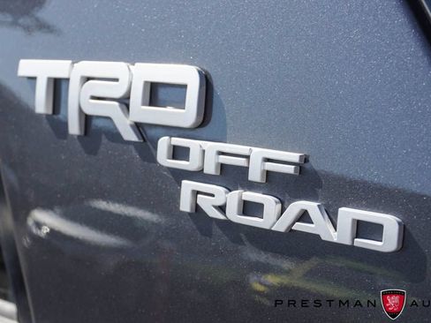 Used 2020 Toyota 4Runner TRD Off-Road Premium w/ Moonroof Package AWD/4WD image 10
