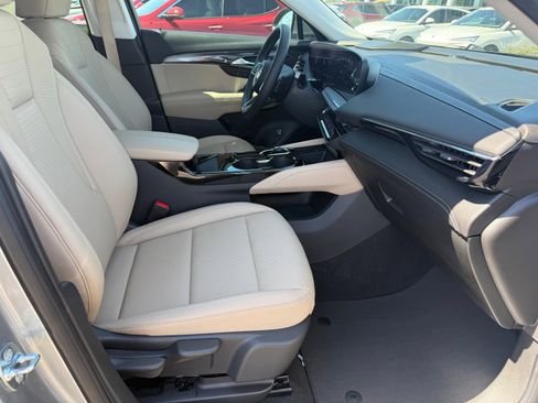 Used 2024 Buick Envision Preferred AWD/4WD image 30