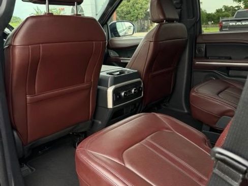 Used 2024 Ford Expedition Limited AWD/4WD image 21