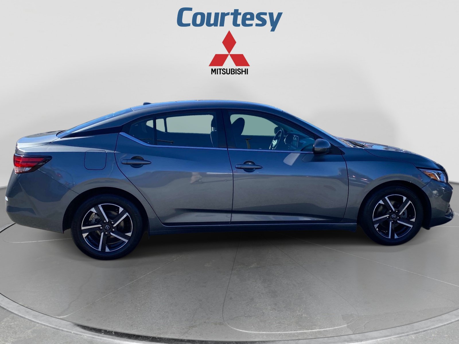 Used 2022 Nissan Sentra SV w/ Trunk Package FWD image 6