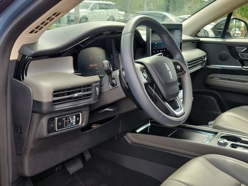 Certified 2024 Lincoln Corsair FWD image 10