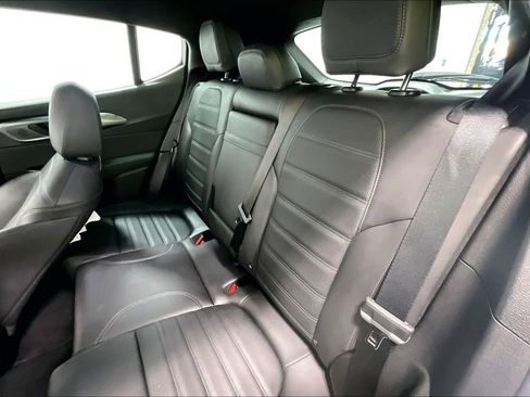 Used 2024 Alfa Romeo Tonale Veloce image 27