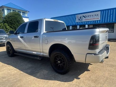 Used 2014 RAM 1500 Express AWD/4WD image 7