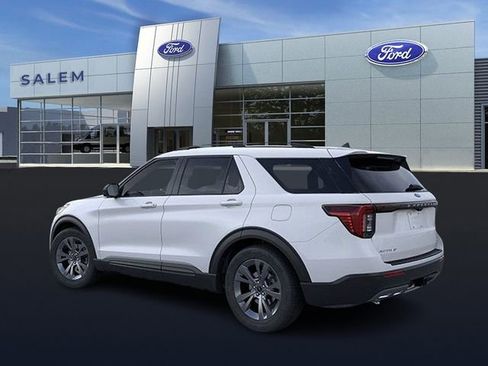 New 2026 Ford Explorer Active w/ Active Comfort Package image 5